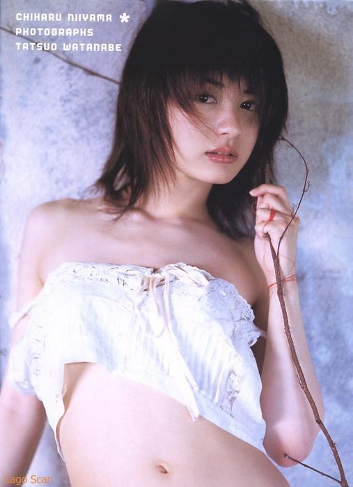 LS_Niiyama_Chiharu000.jpg