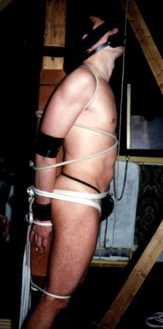 gay_bondage_3752.jpg