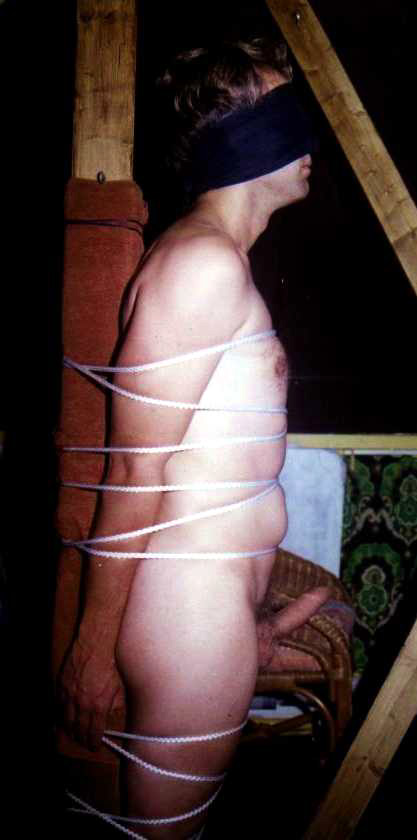 gay_bondage_4631.jpg