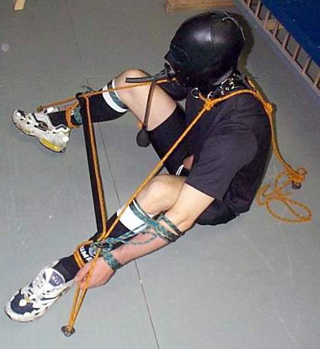 gay_bondage_4119.jpg