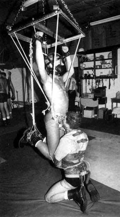 gay_bondage_4480.jpg