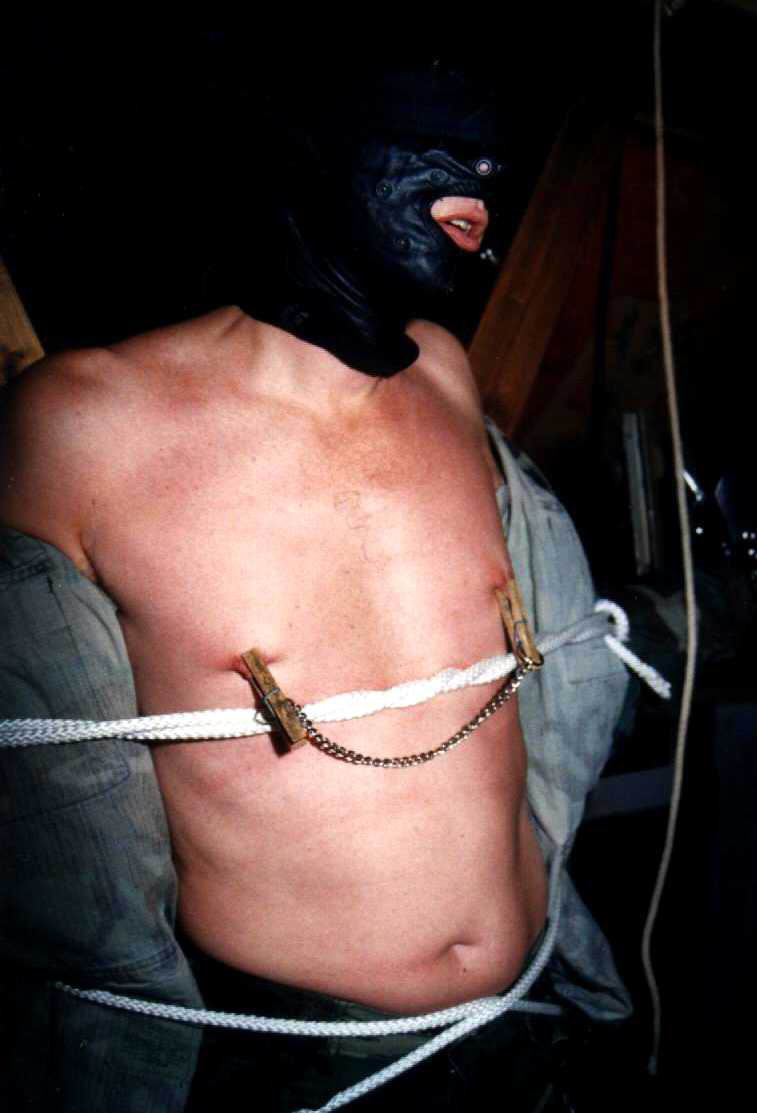 gay_bondage_4483.jpg