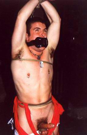gay_bondage_4070.jpg