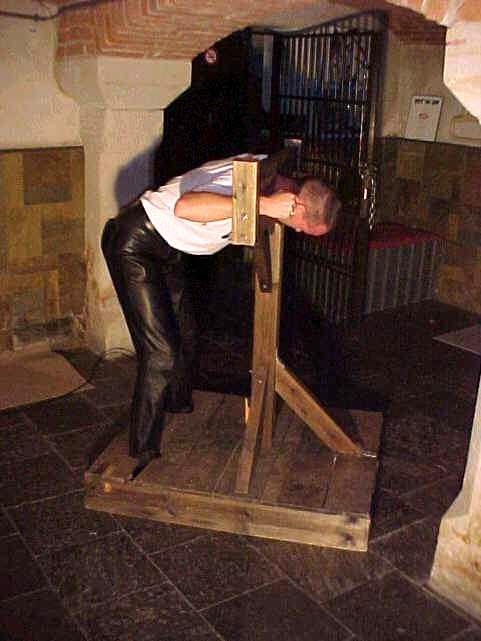 gay_bondage_4149.jpg