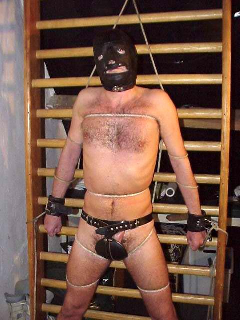 gay_bondage_4165.jpg