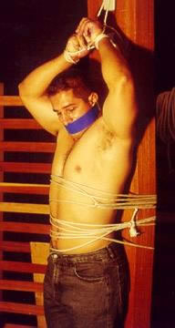 gay_bondage_4168.jpg
