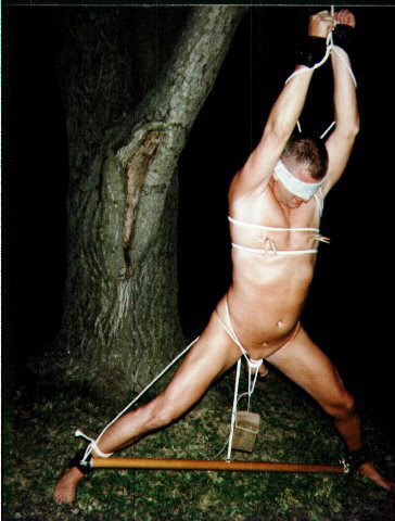 Bondage1_2311.jpg