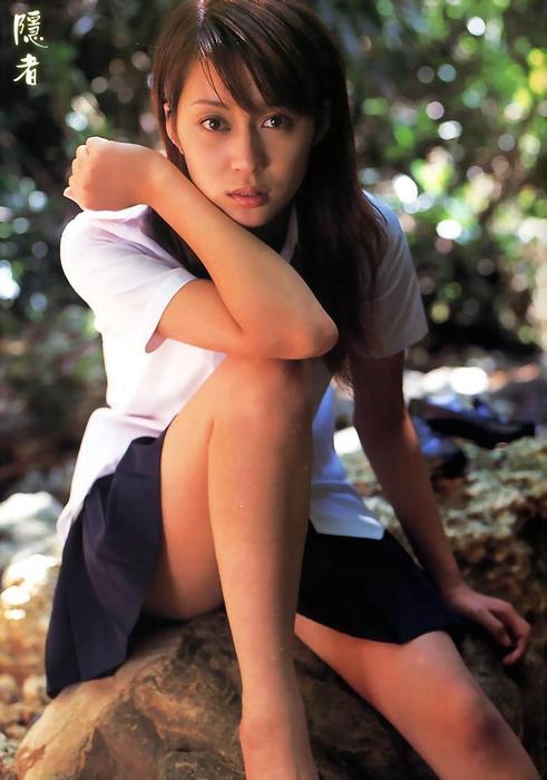 in_s_ito_kana_pictorial_010.jpg