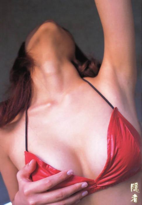 in_s_ito_kana_pictorial_023.jpg