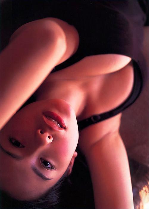 naomi_ayukawa068.jpg
