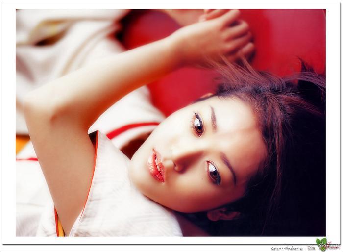 sns_Naomi_Hosokawa1034.jpg