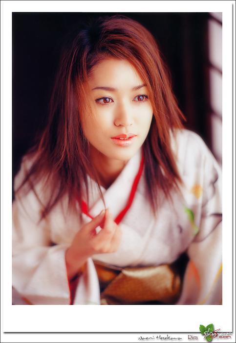 sns_Naomi_Hosokawa1036.jpg