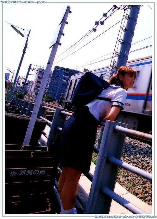 ips_yoshizawa_hitomi032.jpg